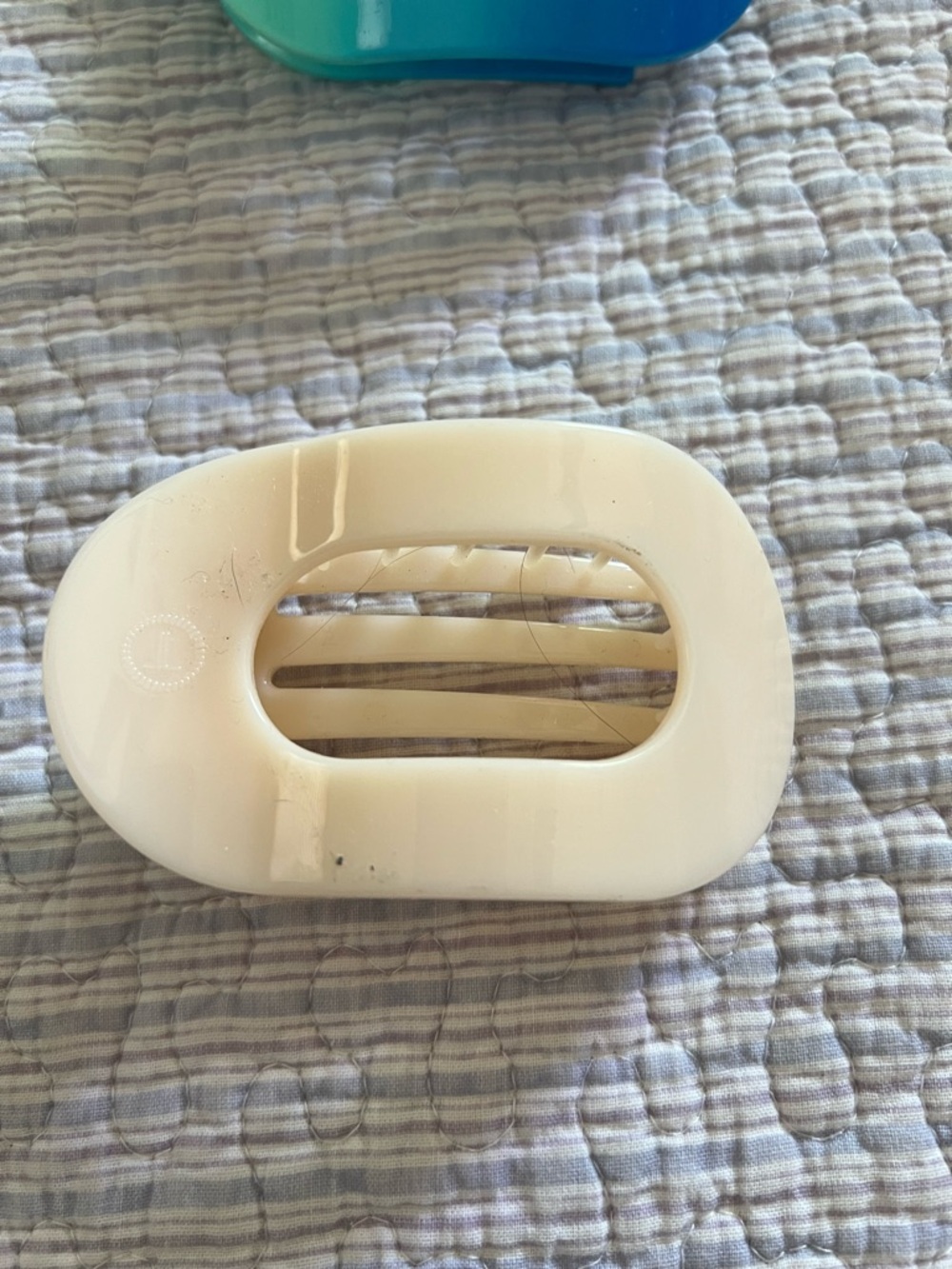 Teleties Almond Beige Medium Flat Round Hair Clip